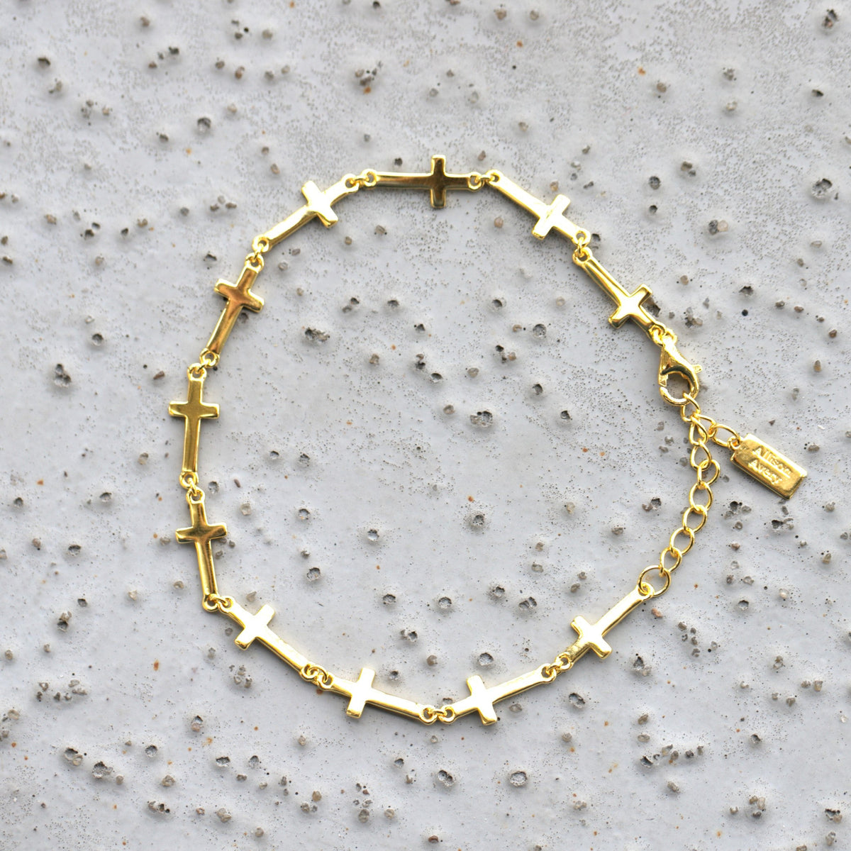 Cross Link Bracelet