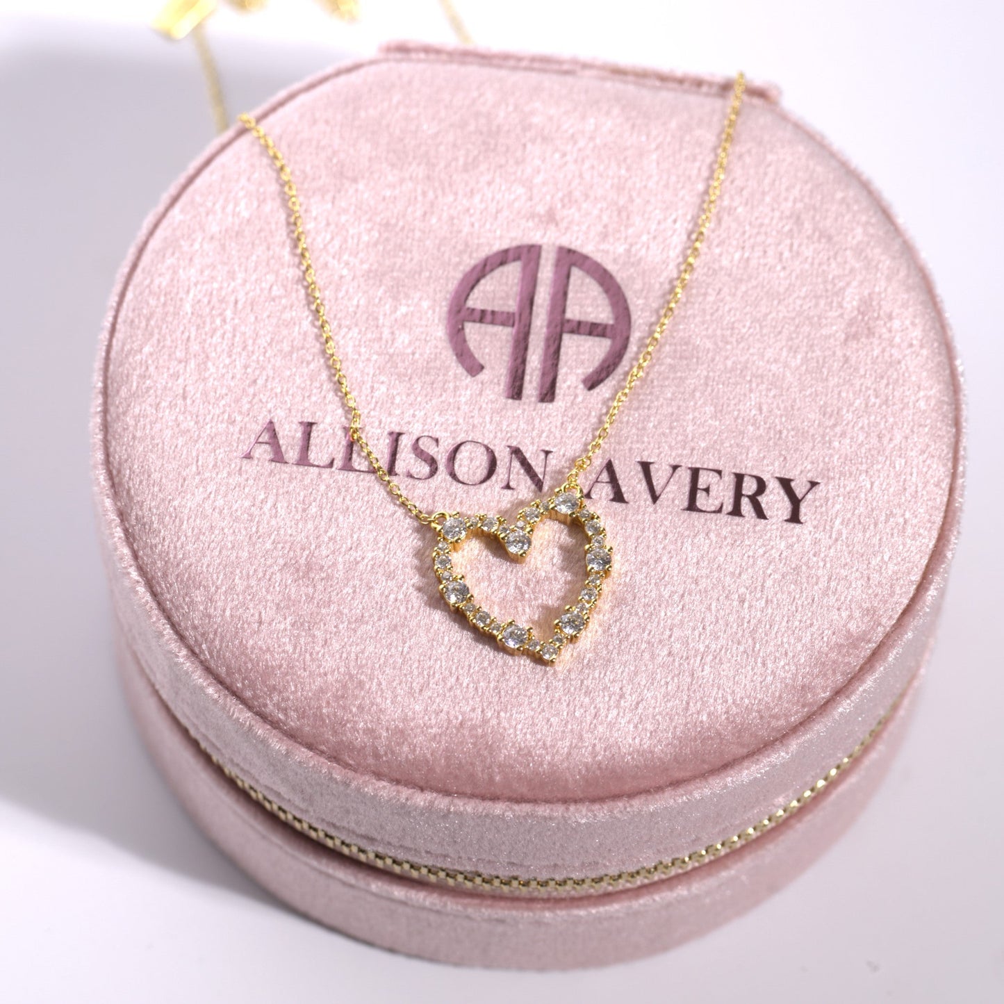 Magic Heart Chain