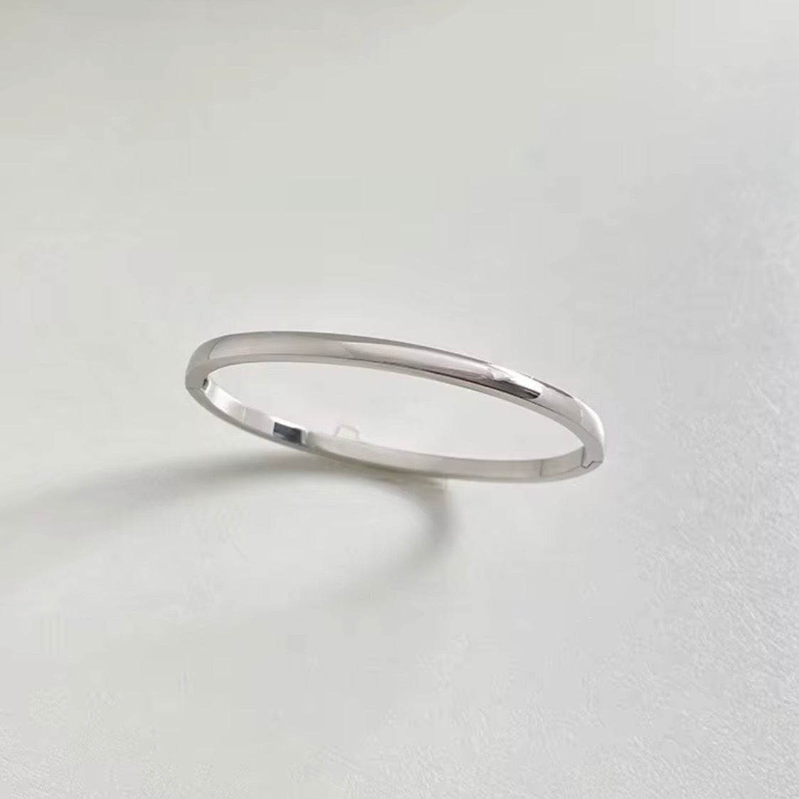 Smooth Bangle Bracelet